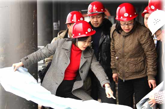 記重慶市渝中區建設交通委員會紀委書記鐘黎 